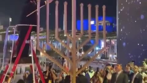 The Emirates celebrates the feast of Hanukkah, which is friendly!