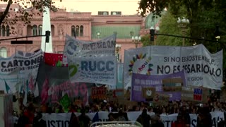 Argentine youth demand eco action on Earth Day