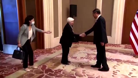 Yellen awkwardly bows to CCP official during Beijing trip