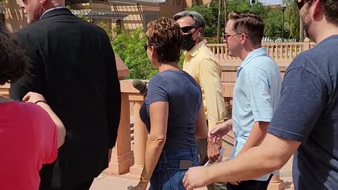 Brahm Resnik caught harassing Arizona governor candidate Kari Lake at ASU