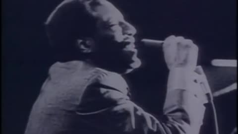 Otis Redding - (Sittin' On) The Dock Of The Bay (Official Music Video)