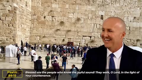 Incredible Jerusalem Outreach: The Joyful Sound - Messianic Rabbi Zev Porat Preaches