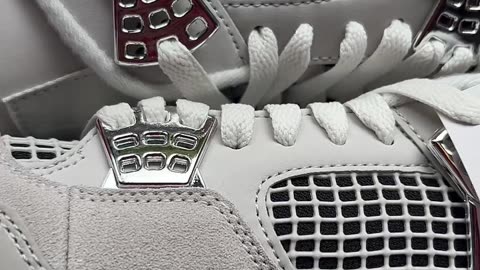 750Kicks Unboxing: Jordan 4 Retro Frozen Moments with @Client - Sneakers Review - Laces Fits Trends