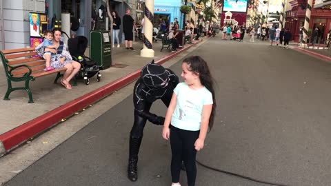Catwoman makes Little Girl Laugh