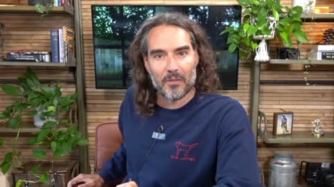 Russell Brand mocks Pelosi's attempt to dodge a question about her husband's stock purchases