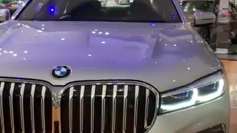 Show Time - BMW 750 Li xDrive