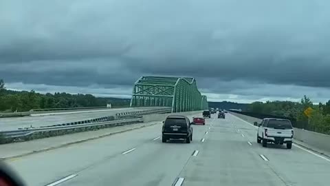 A singing trucker