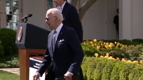 Biden Nearly Face Plants on White House Lawn