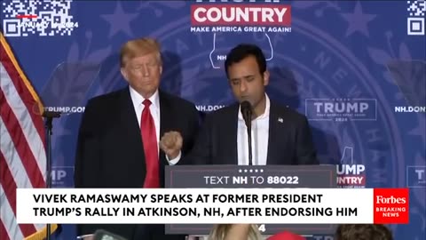 BREAKING NEWS Vivek Ramaswamyb Joins Trump At New Himpshire Rally To Encourage Voters