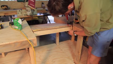 DIY Flip Top Workbench - Woodworking Shop Project
