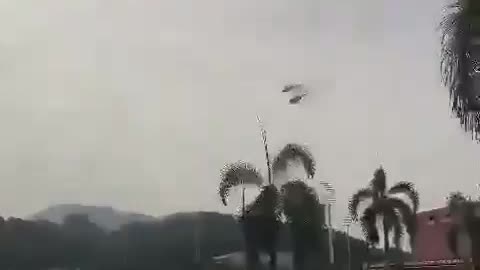 🇲🇾 During an attempted military parade in Malaysia, two helicopters collided,