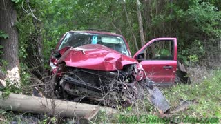 DRIVER TAKES OUT UTILITY POLE, GOODRICH TEXAS, 04/17/21...