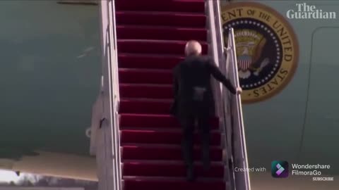 Joe biden stumbles steps at Air force once