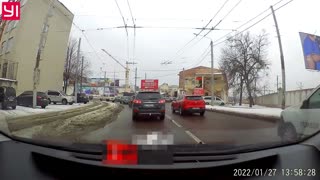 Idiots in their cars.Crazy Drivers and Car Fails