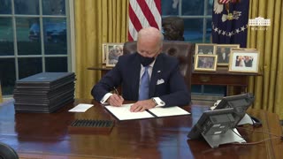Conservatives ERUPT As Biden Signs Stack of Executive Orders