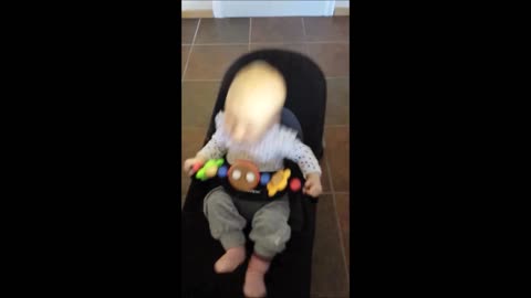 7-month-old baby does the bass drop