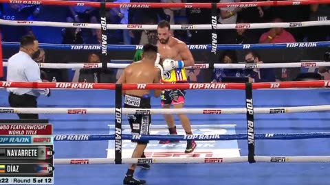 Emanuel Navarrete Stops Christopher Diaz In The 12th Round