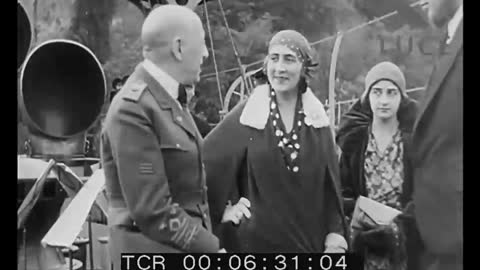 Gabriele D'Annunzio in un video dell'Istituto Luce