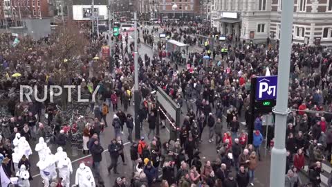 Netherlands_ Scuffles erupt at banned Amsterdam demo against COVID restrix, lockdown extension