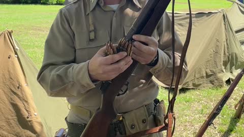 Loading M1 Garand Enblocs - Top on Right or Left?
