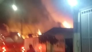 Incendio consumió fábrica de muebles en Bucaramanga
