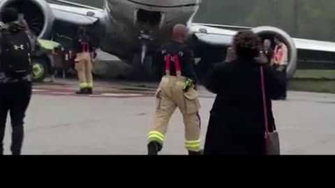 El tren de un Boeing colapsa tras aterrizar en EE.UU.