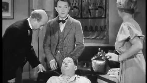 Laurel & Hardy's Sons of The Desert 1933 - Nervous Shakedown