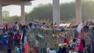Thousands of Illegal Migrants Still in Del Rio Texas
