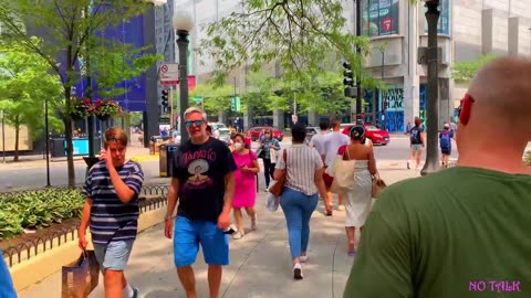 CHICAGO CHRONICLES(Magnificent Mile): Unveiling the BEAUTIFUL city on FOOT 4K - UHD