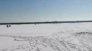 200 Fishermen Stranded On Huge Breakaway Ice Floe