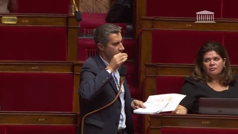 François Ruffin surprend l'hémicycle