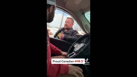 Canadian Officer "I support you guys 100%" #FreedomConvoy