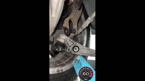 Remove tool Volkswagen Audi shock absorber ram separator