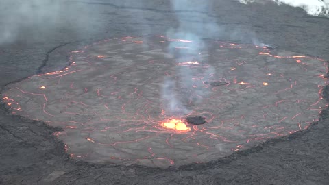 HAWAII LIVE-OH: Volcano's Otherworldly Red-Hot Lava Eruption