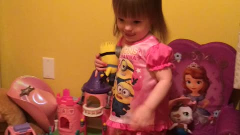 Jaylen sings the Minion Banana Song