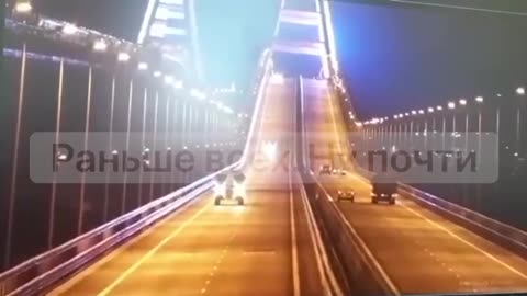A fire erupted on the sole bridge linking Crimea to Russia