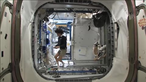 ISS Tour: Kitchen, Bedrooms & The Latrine