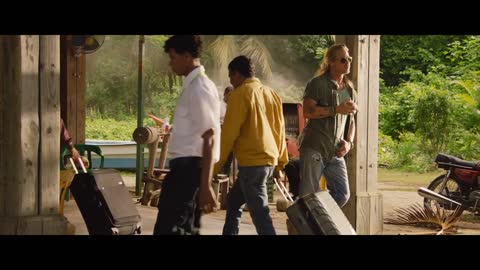 The Lost City, Brad Pitt and airport scene