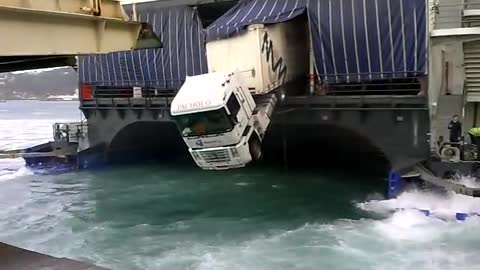 A Truck Escape from the Ship