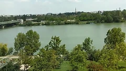 Vienna, Austria, Room with a view of the Danube | Βιέννη, Αυστρία, Δωμάτιο με θέα στον Δούναβη