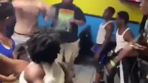 White Guy Goes Full Alpha Whilst Fighting Two Guys In The Hood
