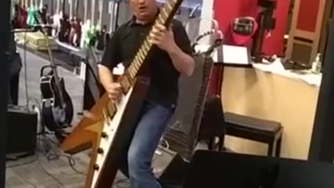 The giant flying V plays the blues