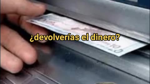 Los cajeros automaticos están dando dinero gratis en Irlanda