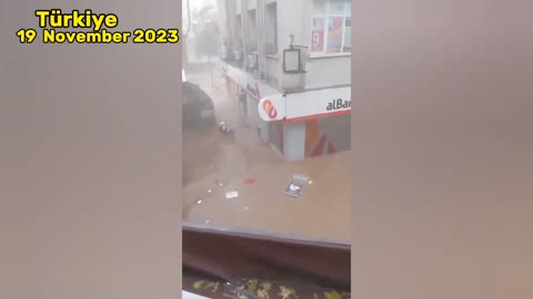 Unbelievable Footage of Destructive Storm sank boats in Zonguldak! fırtına ereğli