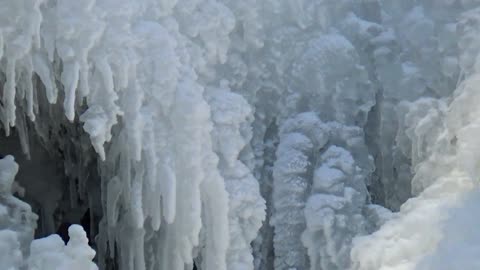 Frozen Cascade