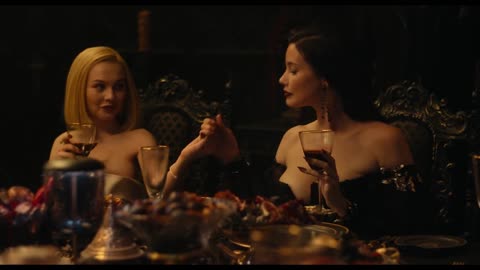 The Invitation (2022) - Bloody Dinner Scene