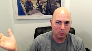 Jsnip4 (2)-REALIST NEWS - Comms? Trump planes hits another parked plane. 33 year old plane?