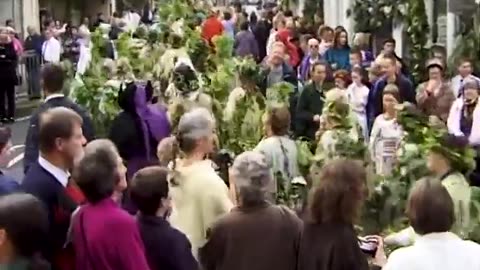 The Furry Dance (Fuh Ree) - Helston's Flora Day Celebration - 90's Documentary.