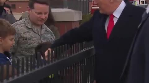 Before Trump Boards Air Force One, He Stops to Wish a Merry Christmas to These American Heroes