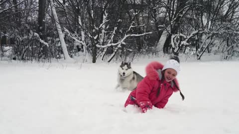 Best Friends - a kid, a dog and a puddle-2021